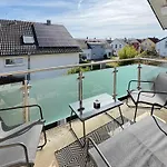3 Apartment, 110 Qm, Max 5 Personen, Balkon, Parkplatz, Internet 250 Mbit