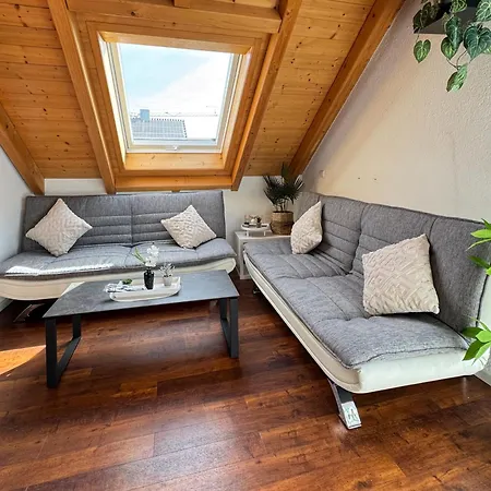 3 Apartment, 110 Qm, Max 5 Personen, Balkon, Parkplatz, Internet 250 Mbit *